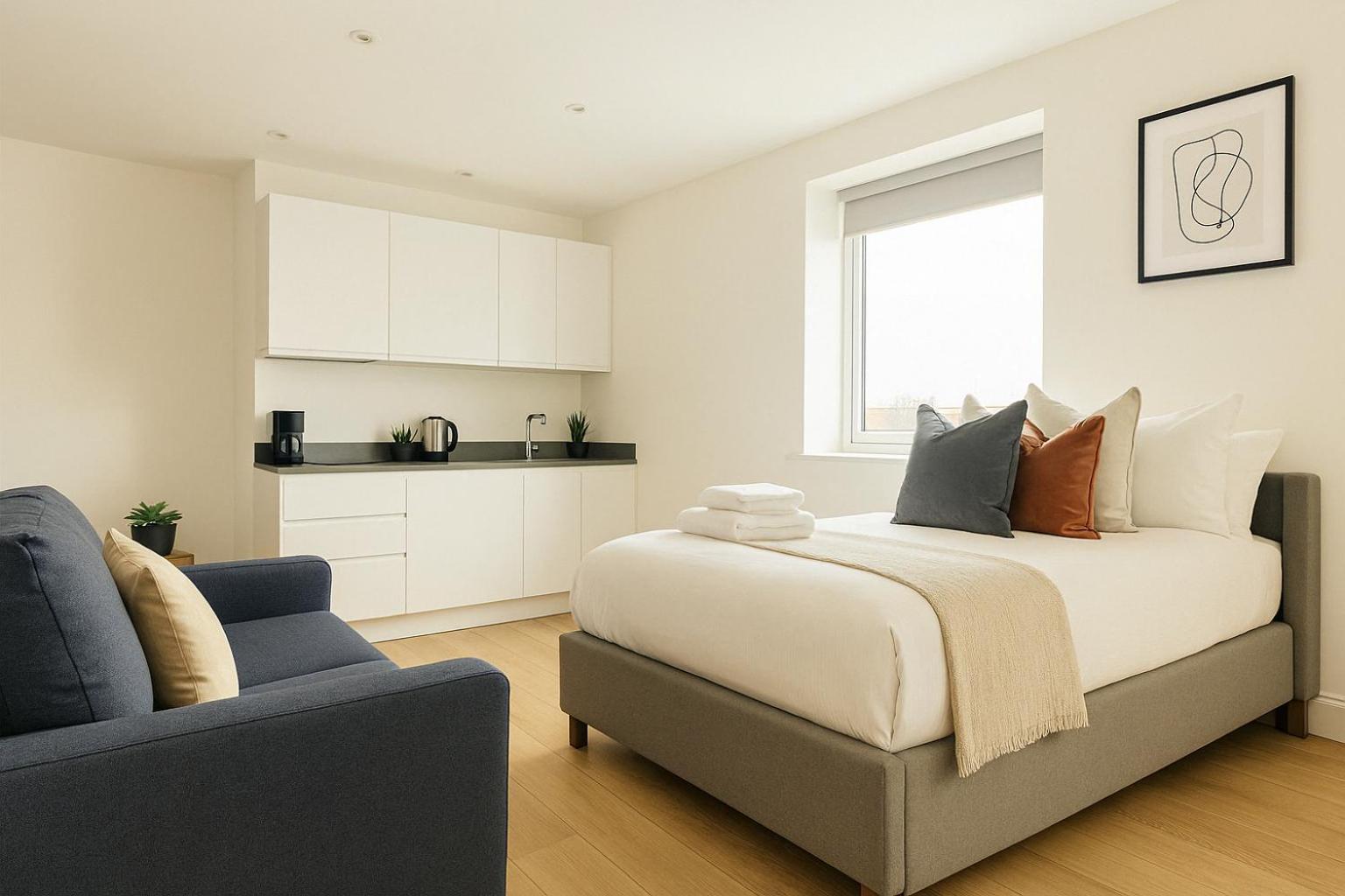 Bright Studio Flat - Walk To River Thames & Kingston Town Surbiton Экстерьер фото